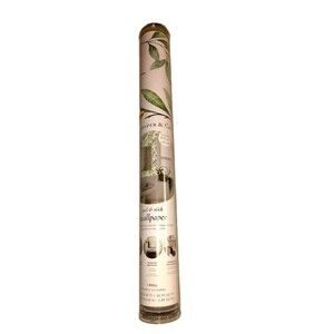 Tempaper & Co. Peel and Stick Wallpaper Farmhouse Botanical Natural Green 30.75